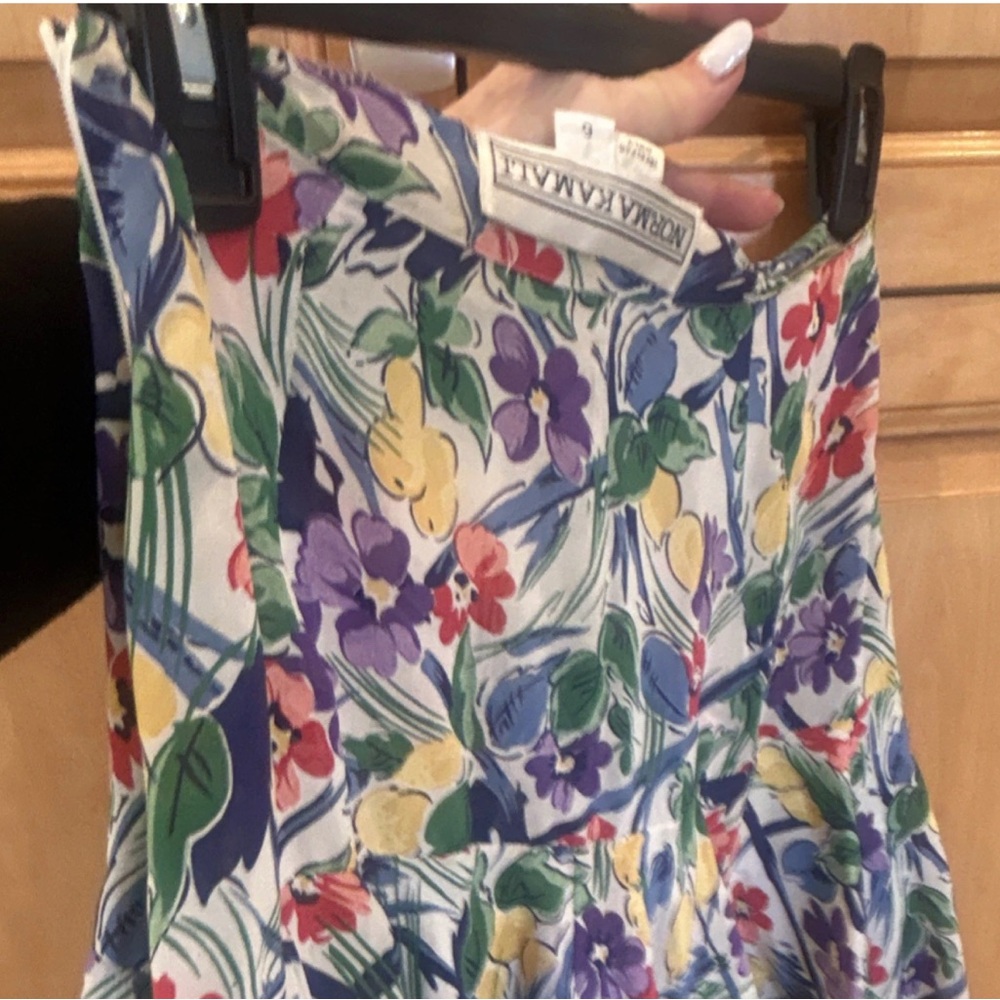 Norma Kamali Floral Ruffle Layered  Skirt Multicolor Size. 6 VINTAGE 1980’s